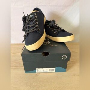 Sperry Men's Sneakers in Navy